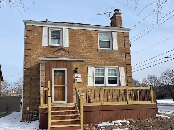 9857 S Hamlin Avenue, Evergreen Park, IL 60805