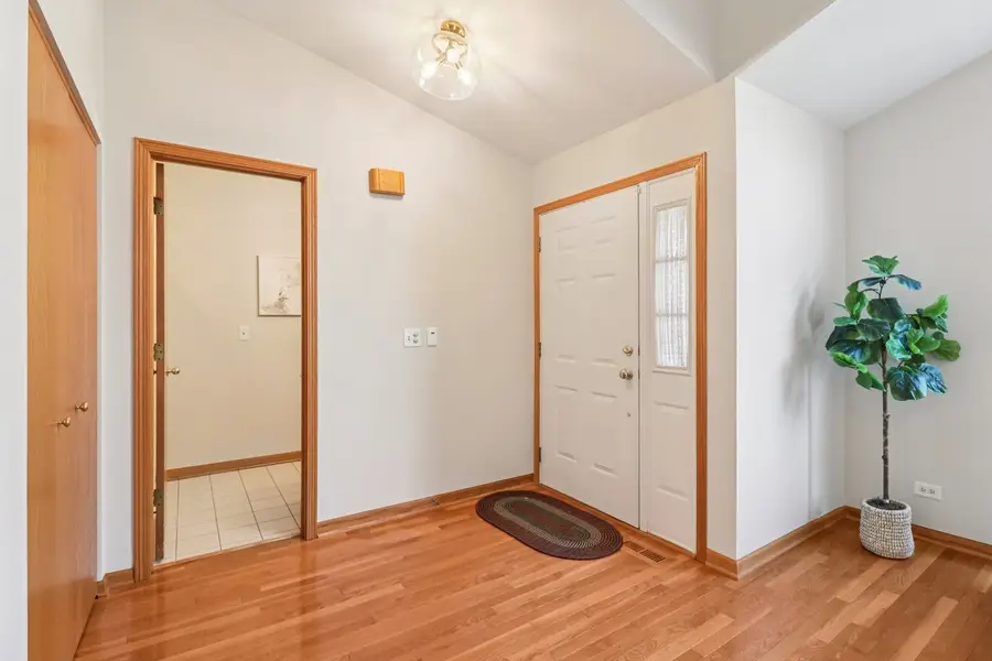 6167 Golfview Drive, Gurnee, IL 60031 - #3