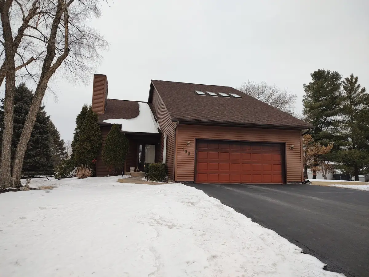 100 SW Thornhill Drive, Poplar Grove, IL 61065 - Image #1