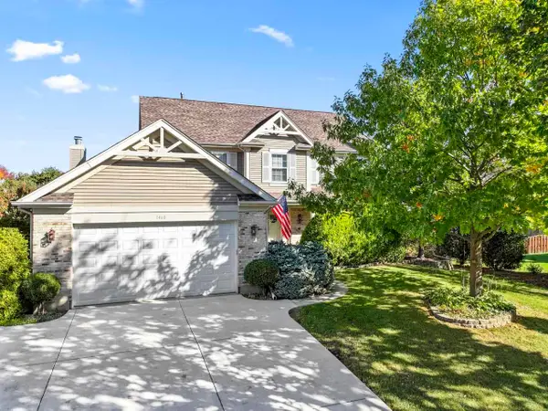 1460 Lancaster Lane, Algonquin, IL 60102