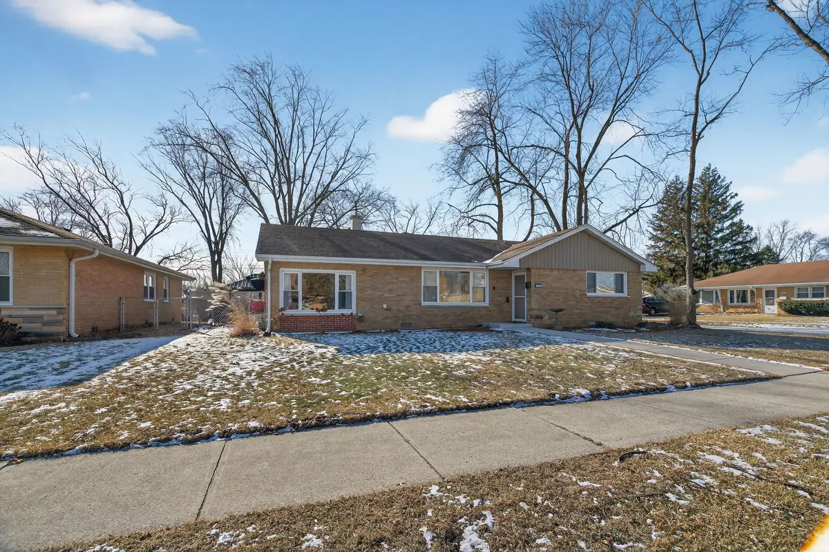 6935 W 115th Place, Worth, IL 60482 - #1