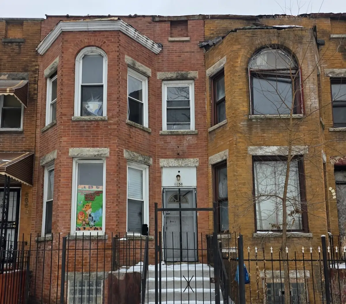 6858 S Calumet Avenue, Chicago, IL 60637 - #1