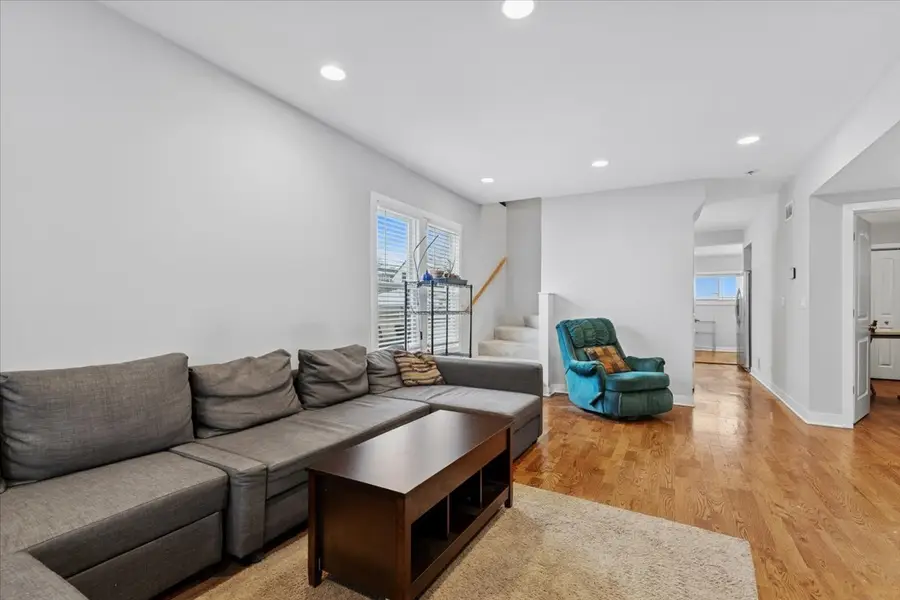 5646 N Menard Avenue, Chicago, IL 60646 - Image #2