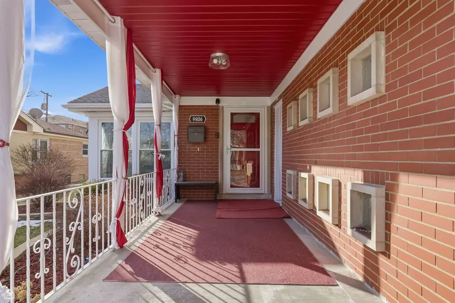 9806 S Harding Avenue, Evergreen Park, IL 60805 - #3