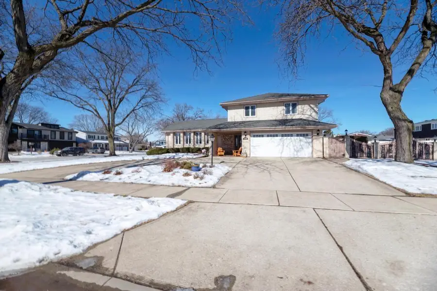 1030 W Kendall Terrace, Addison, IL 60101 - Image #3
