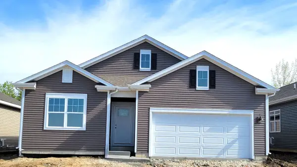 6290 Redwood Trail, Wonder Lake, IL 60097
