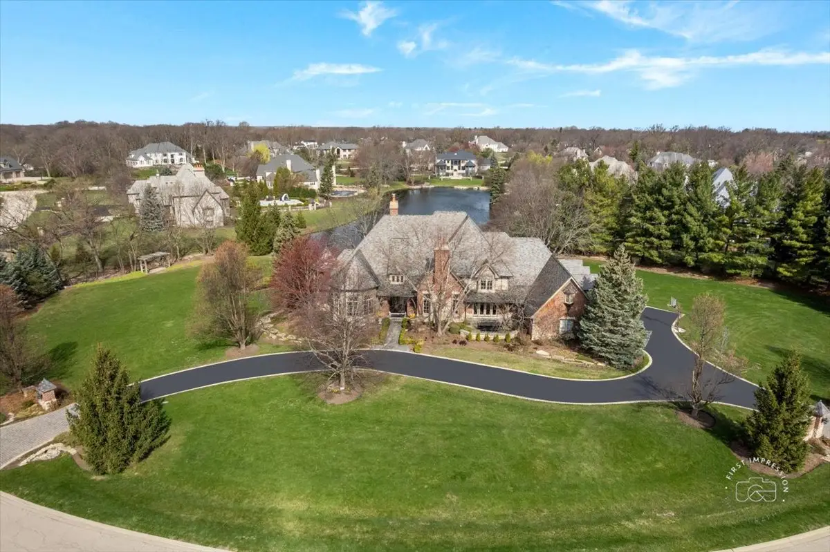 36W442 Hunters Gate Road, Saint Charles, IL 60175 - Image #1