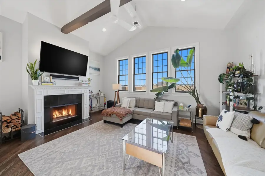 3511 N Wilton Avenue #4, Chicago, IL 60657 - #2