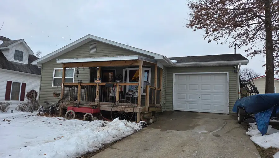 1413 S Mckinley Street, Harrisburg, IL 62946 - #2