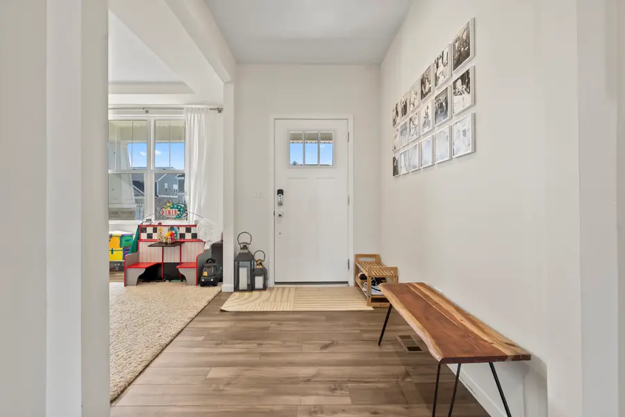 3211 Semple Way, Mundelein, IL 60060 - #2