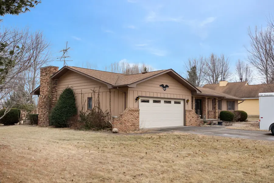 67 Crestview Drive, Geneseo, IL 61254 - Image #2