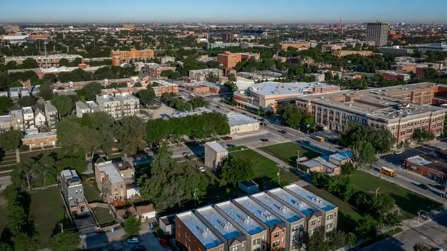 Address Withheld By Seller, Chicago, IL 60653 - #2