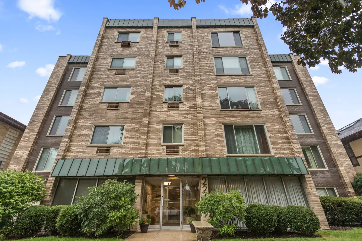 224 S Oak Park Avenue #4B, Oak Park, IL 60302 - #1