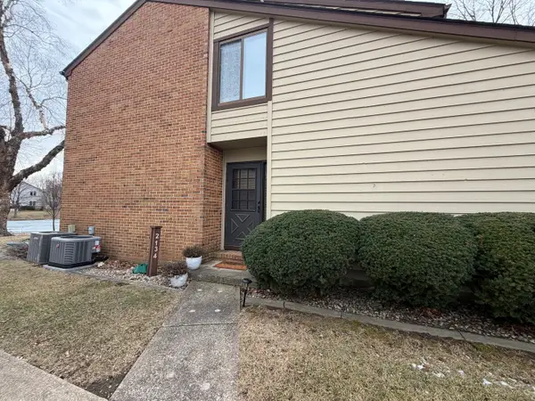 2134 Harbortown Circle #2134, Champaign, IL 61821