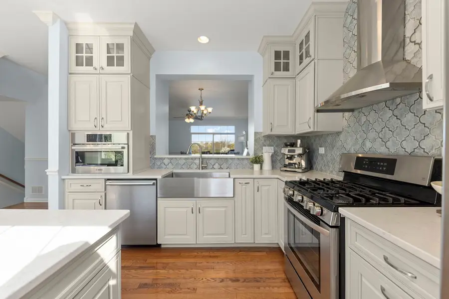 341 N Commerce Street, Aurora, IL 60504 - #3