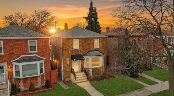 10111 S Eberhart Avenue, Chicago, IL 60628