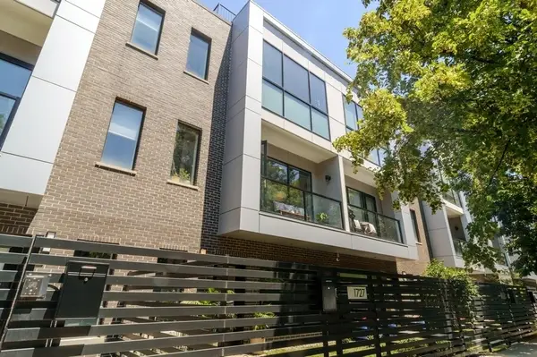 1727 N Winnebago Avenue, Chicago, IL 60647