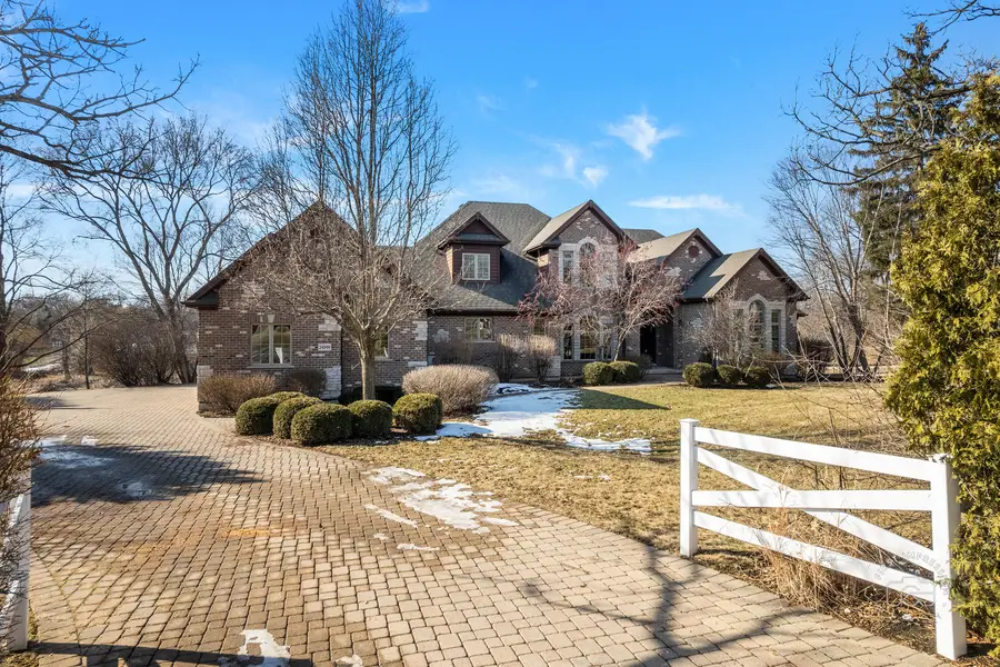 24599 W Indian Trail Road, Barrington, IL 60010 - #3