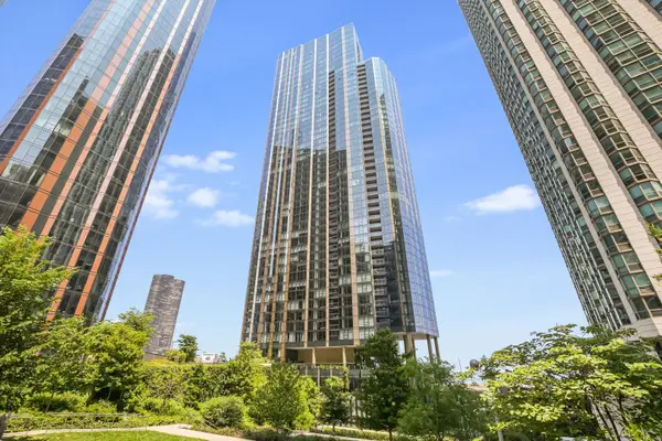 211 N Harbor Drive #4107, Chicago, IL 60601