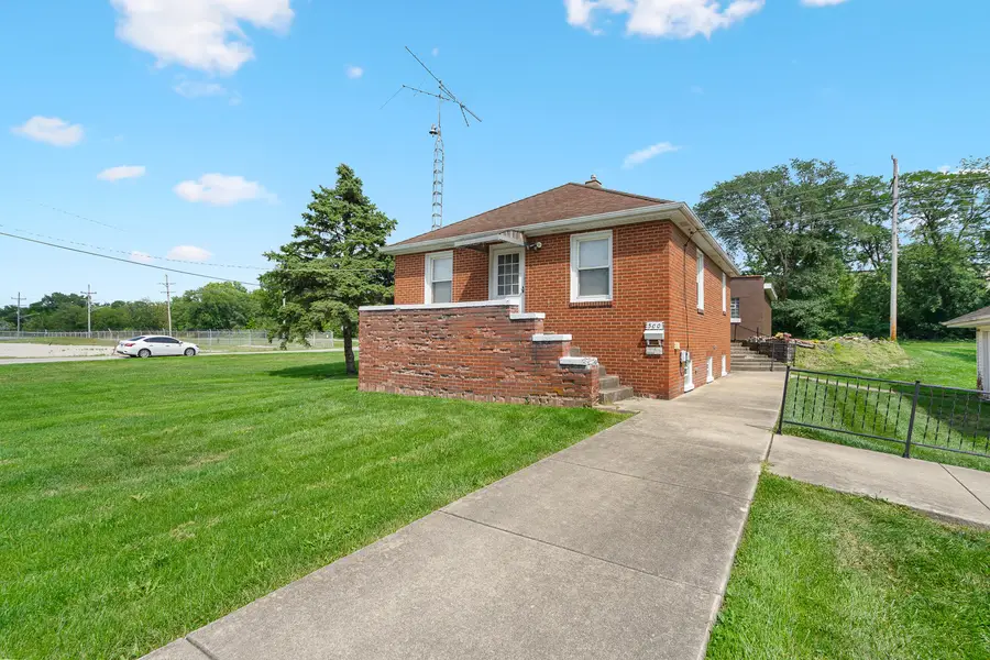 500 Clinton Street, Lockport, IL 60441 - #2