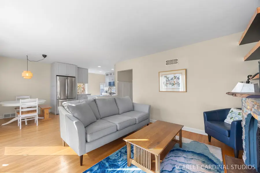 882 Hillside Avenue, Glen Ellyn, IL 60137 - #3