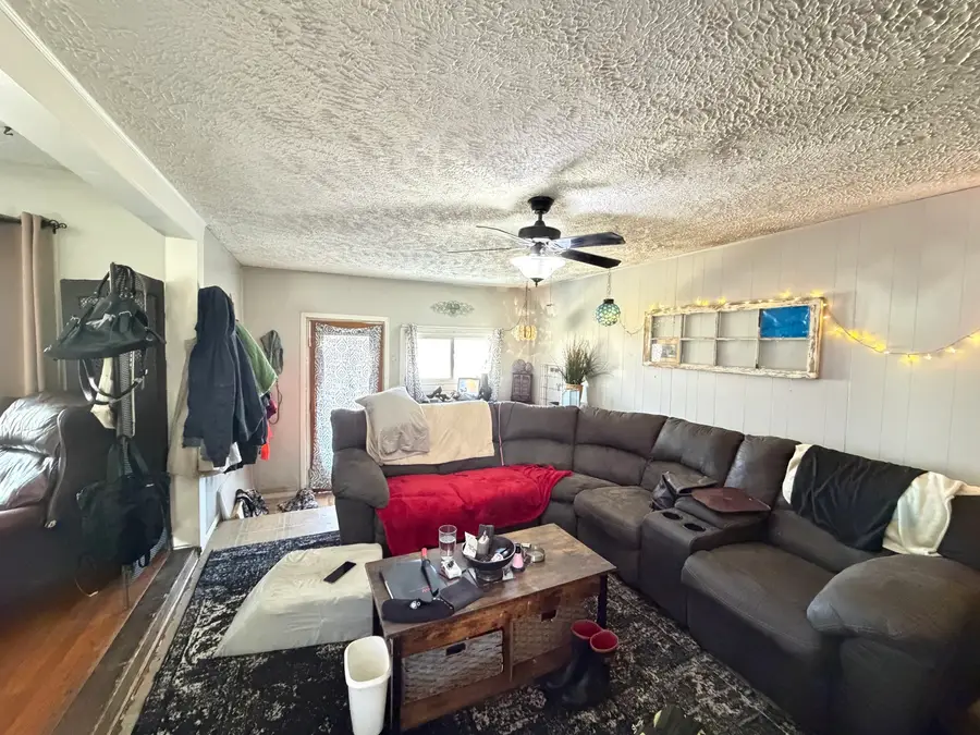 834 E Patton Street, Paxton, IL 60957 - #2