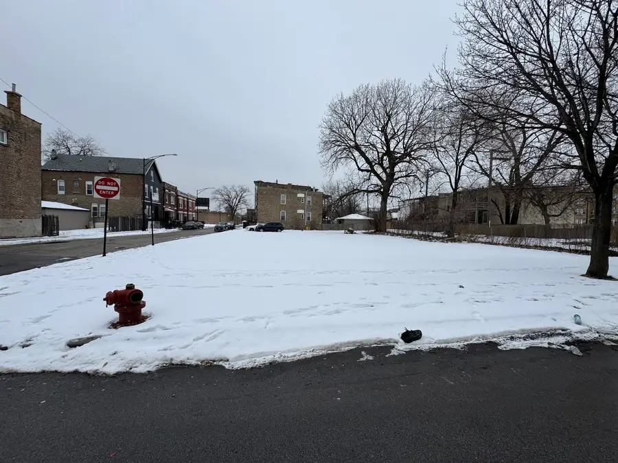 300 S Washtenaw Avenue, Chicago, IL 60612 - #3