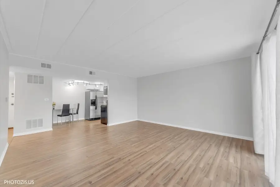 100 Deborah Lane #16A, Wheeling, IL 60090 - #3