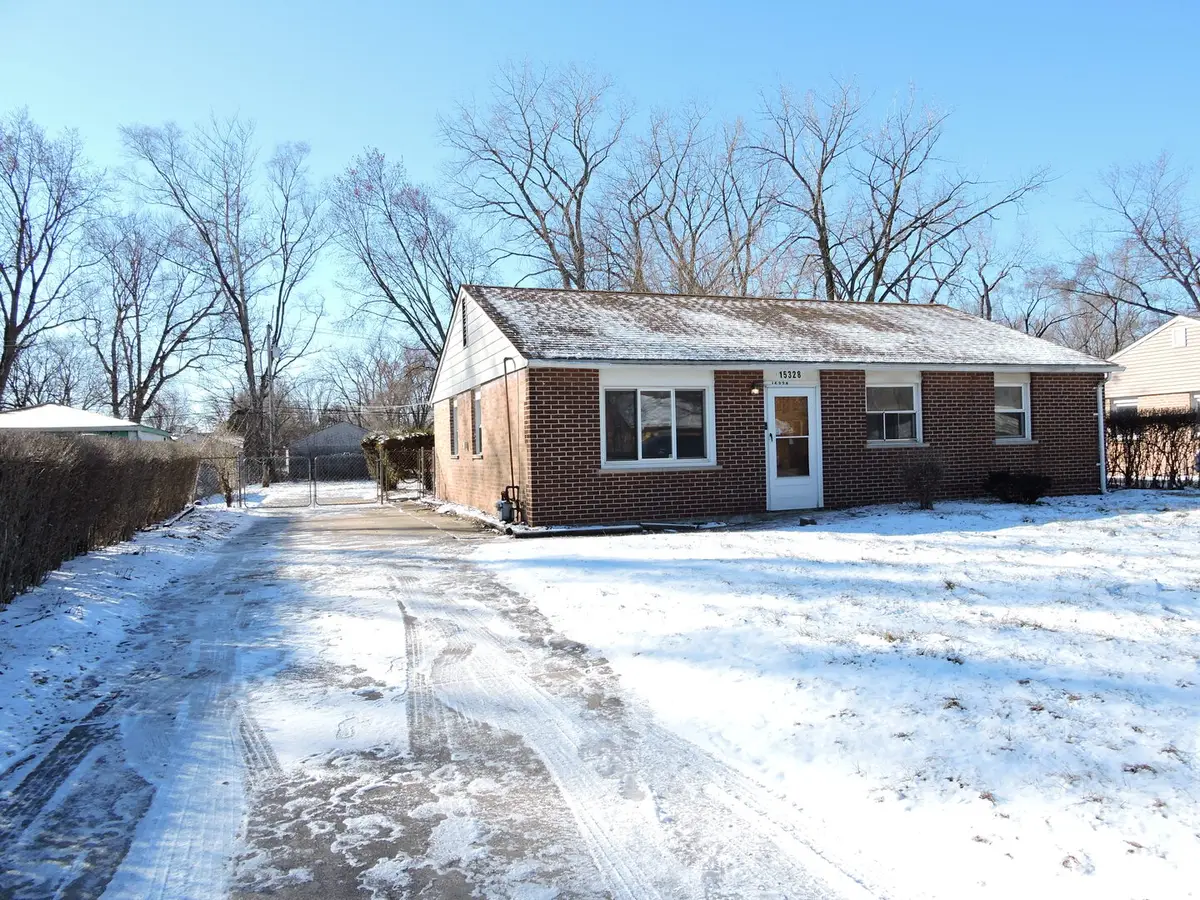 15328 Parkside Drive, Markham, IL 60428 - #1