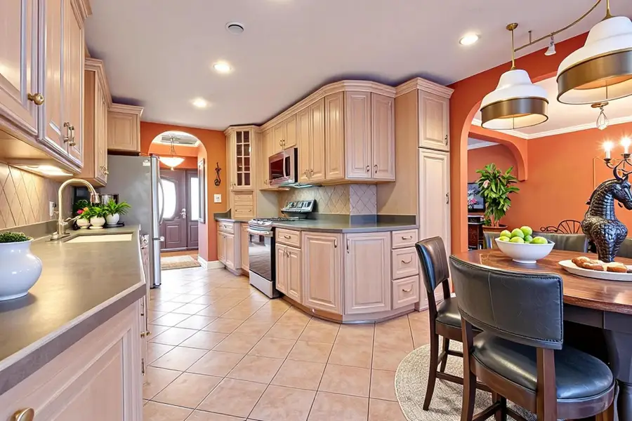 2016 E Seneca Lane, Mount Prospect, IL 60056 - #3