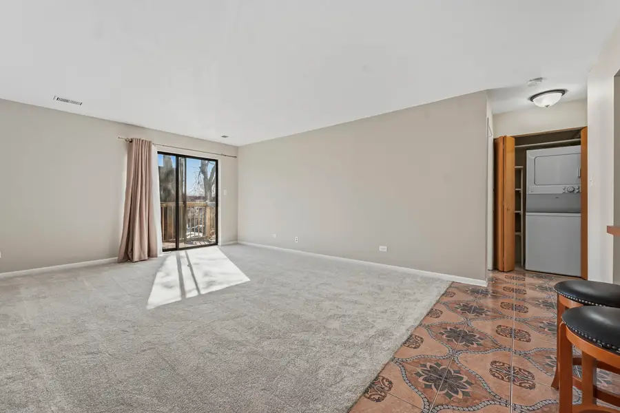 605 W Central Road #C1, Mount Prospect, IL 60056 - #3