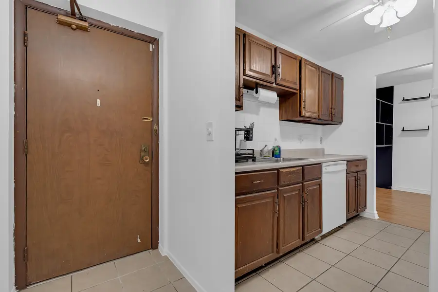 840 Wellington Avenue #108, Elk Grove Village, IL 60007 - #3