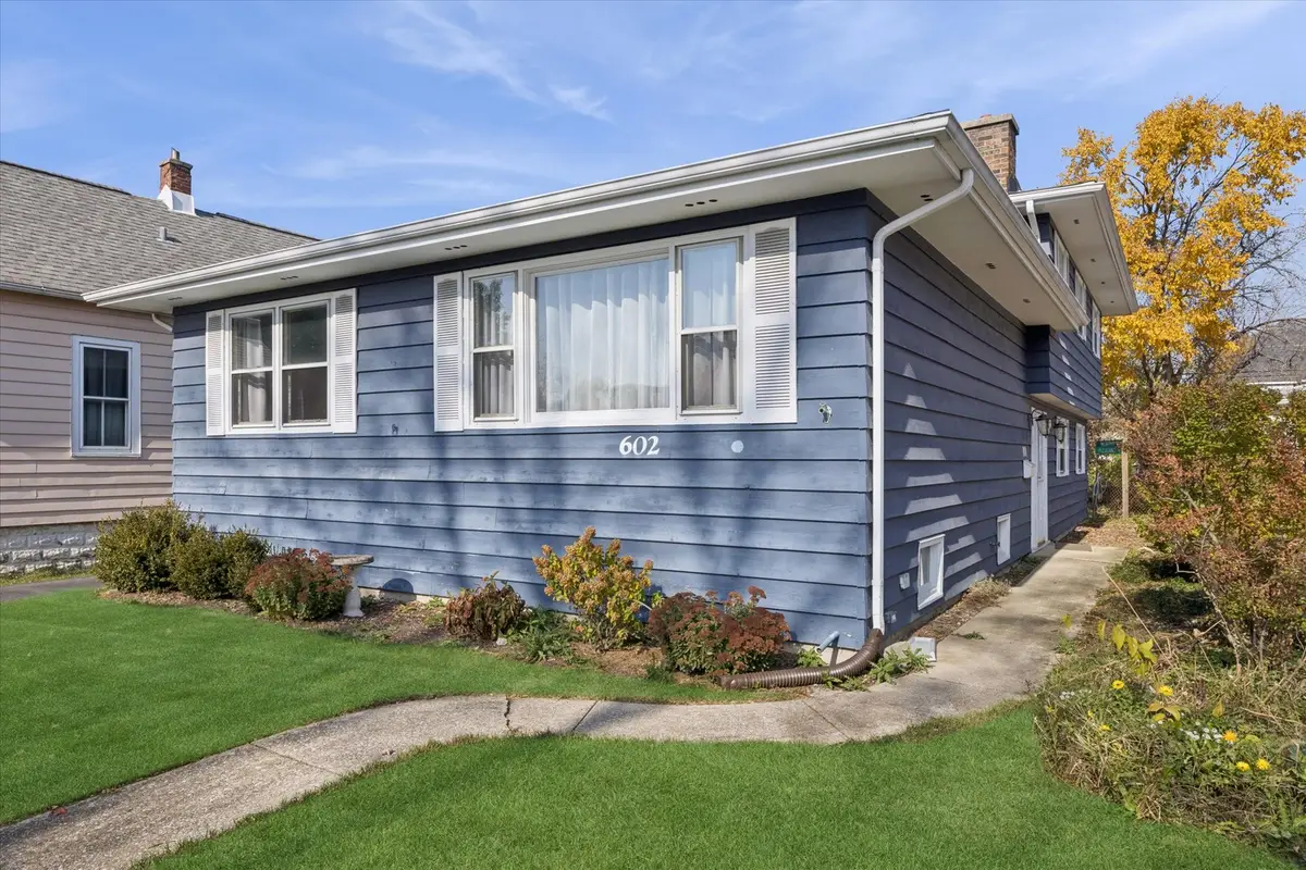 602 Prairie Avenue, Downers Grove, IL 60515 - #1