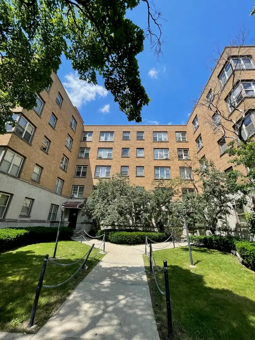 2610 W Balmoral Avenue #504, Chicago, IL 60625 - Image #1