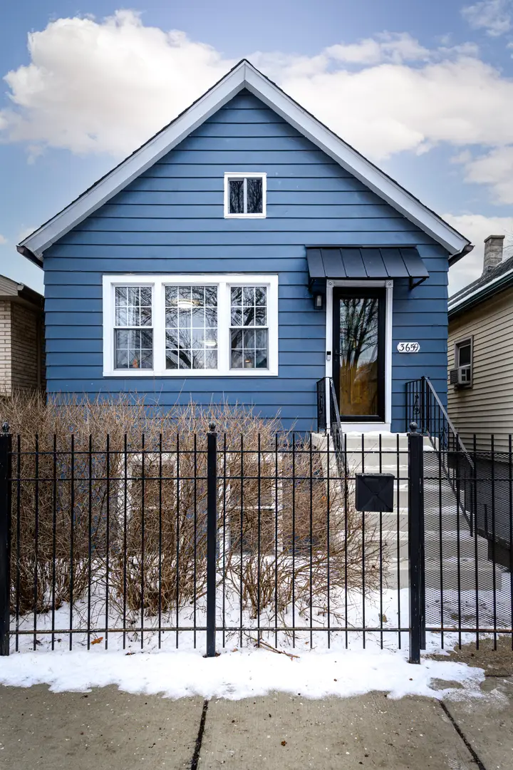 3659 S Hermitage Avenue, Chicago, IL 60609 - #1