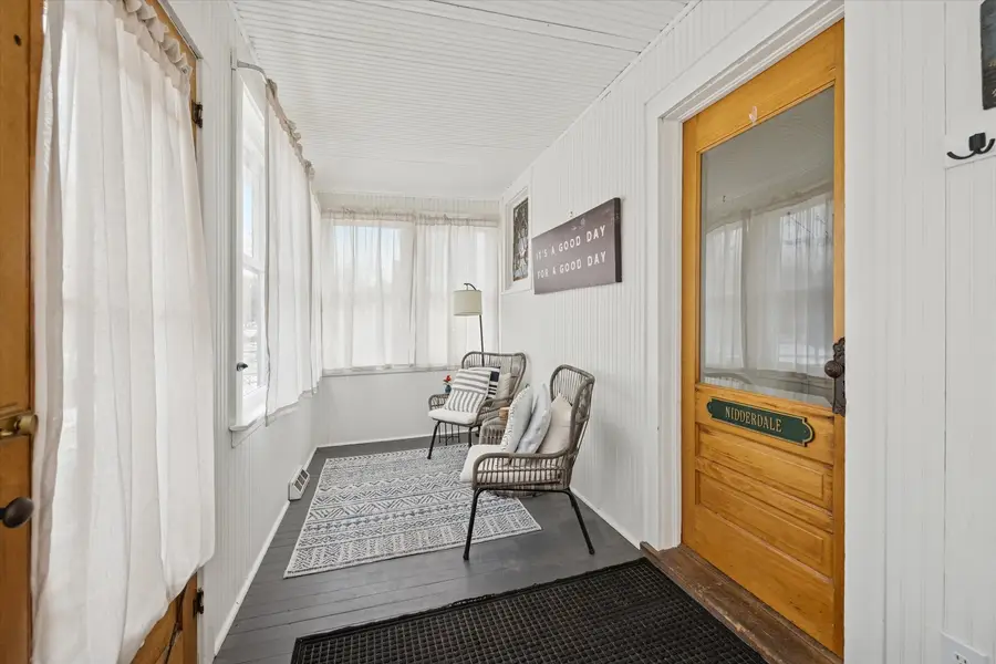 21 Division Street, Algonquin, IL 60102 - #3