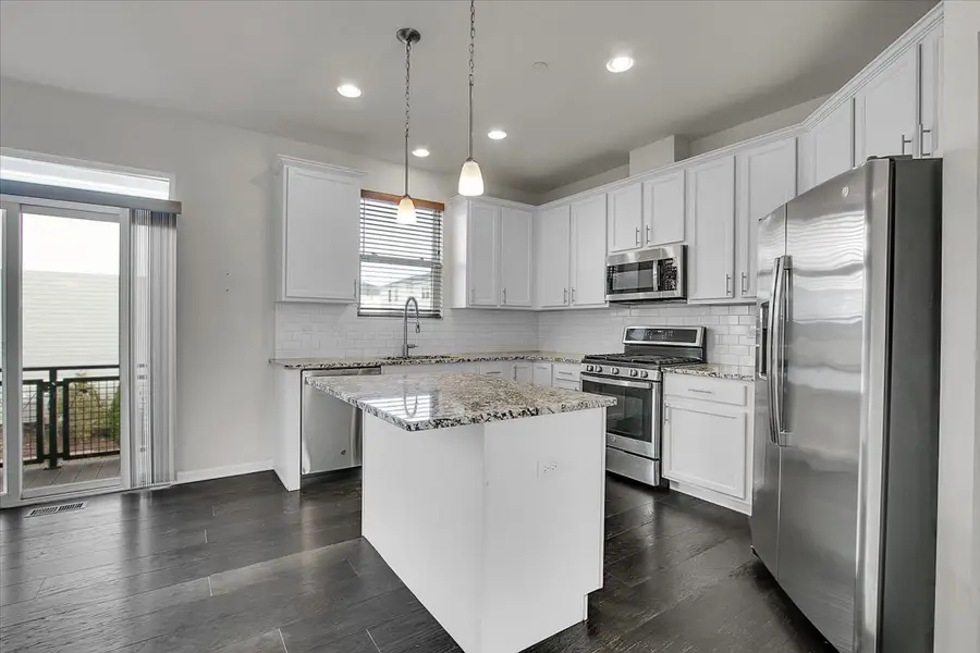 29W710 Everton Drive, Warrenville, IL 60555 - #3