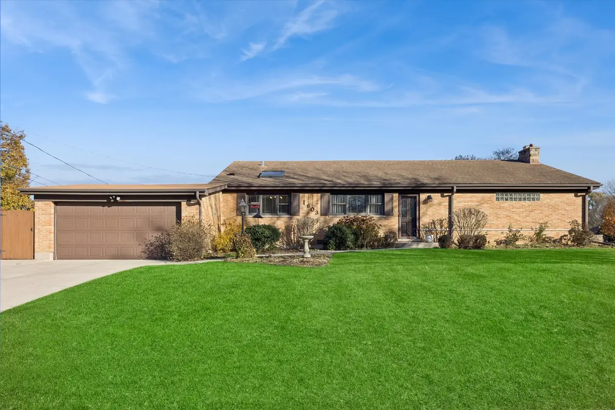 1603 Ashton Court, Wheaton, IL 60187 - #1