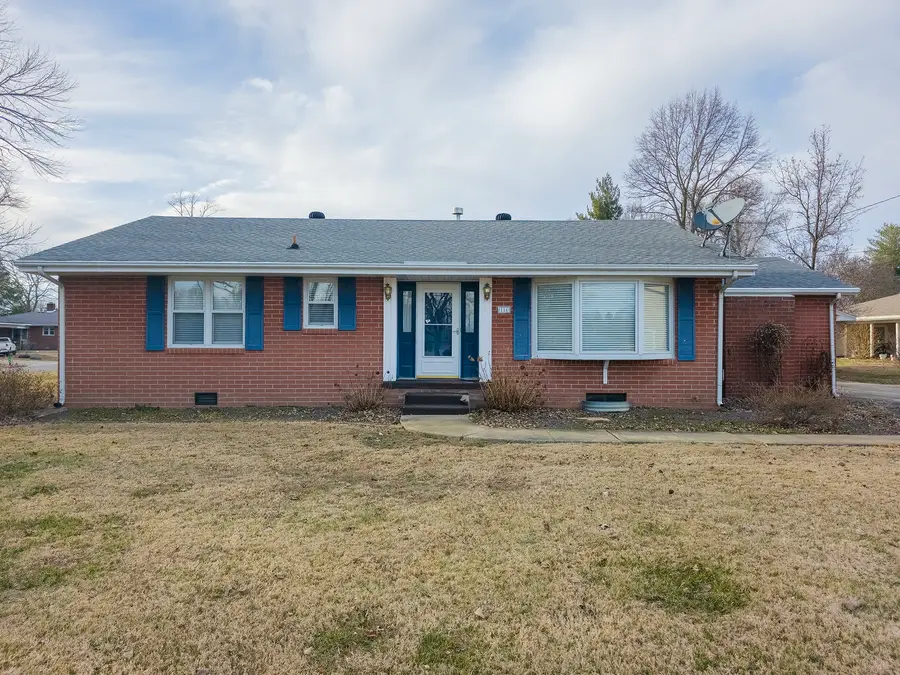 116 Forio Avenue, Mount Carmel, IL 62863 - #3