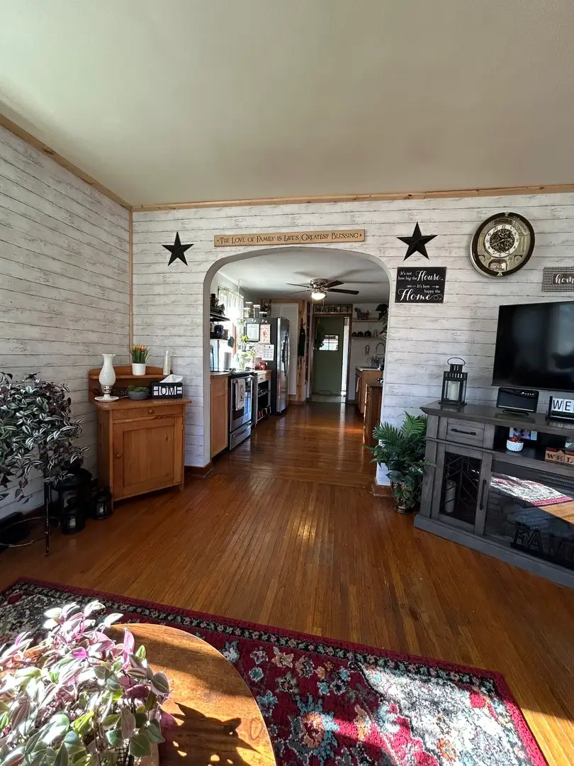 Address Withheld By Seller, Mendota, IL 61342 - #3