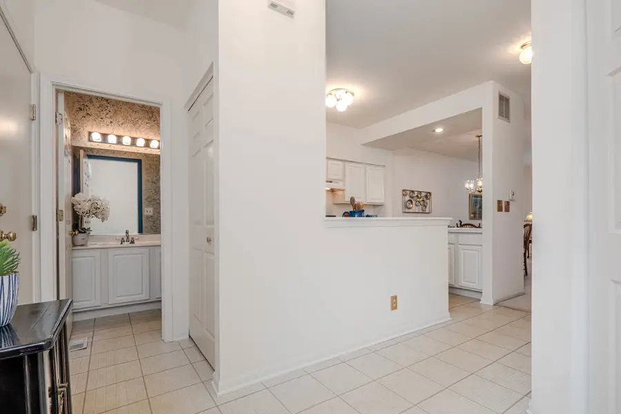 1452 Walnut Hill Avenue #1452, Saint Charles, IL 60174 - Image #3