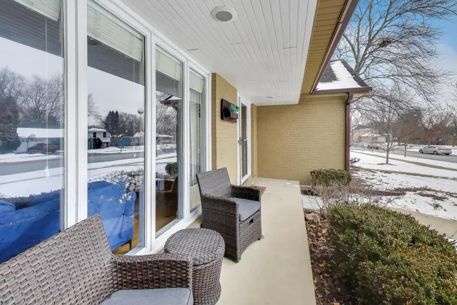 1605 Burning Trail, Wheaton, IL 60189 - Image #2
