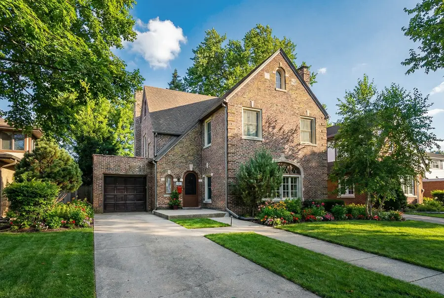 2013 Highland Avenue, Wilmette, IL 60091 - #2