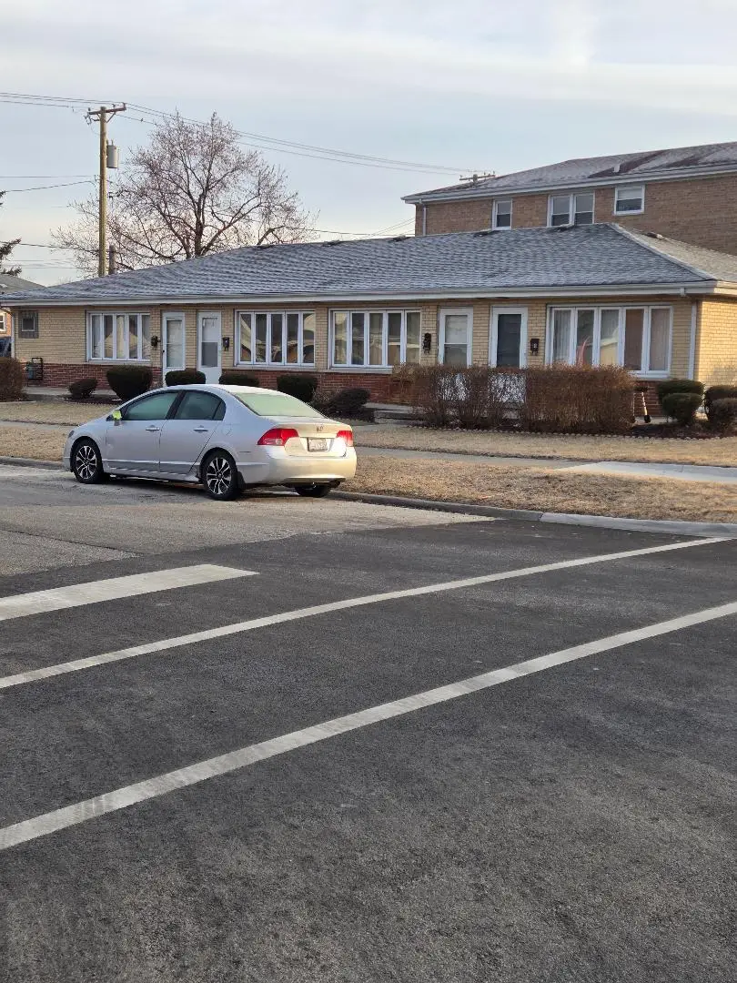 6124 W 79th Street, Burbank, IL 60459 - #2