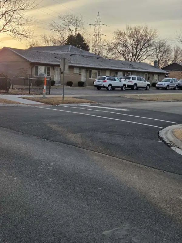 7901 Newland Avenue, Burbank, IL 60459