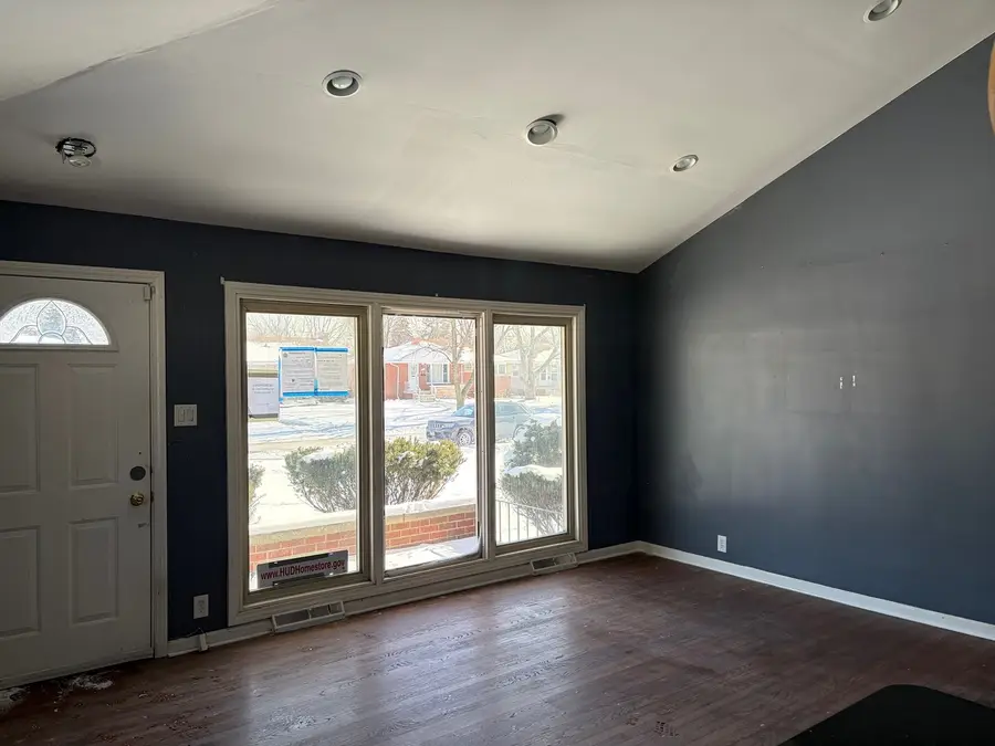 370 Clyde Avenue, Calumet City, IL 60409 - #2