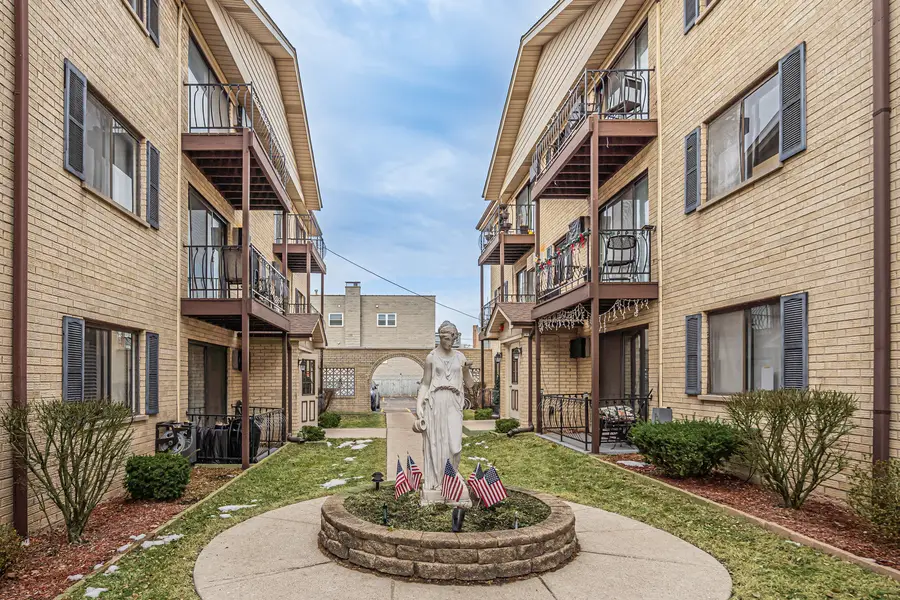 7224 W Wrightwood Avenue #206, Elmwood Park, IL 60707 - #2