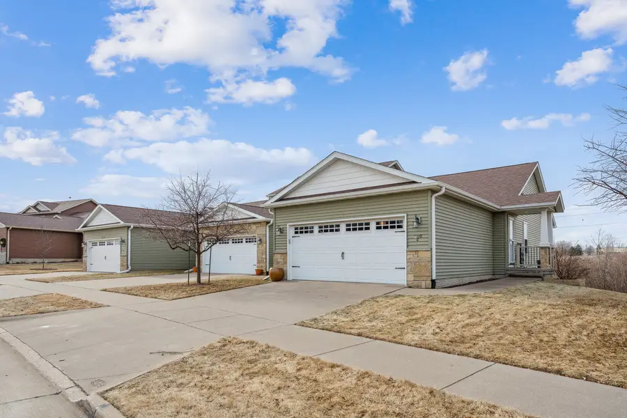 6110 Deere Creek Lane, Davenport, IA 52807 - #2