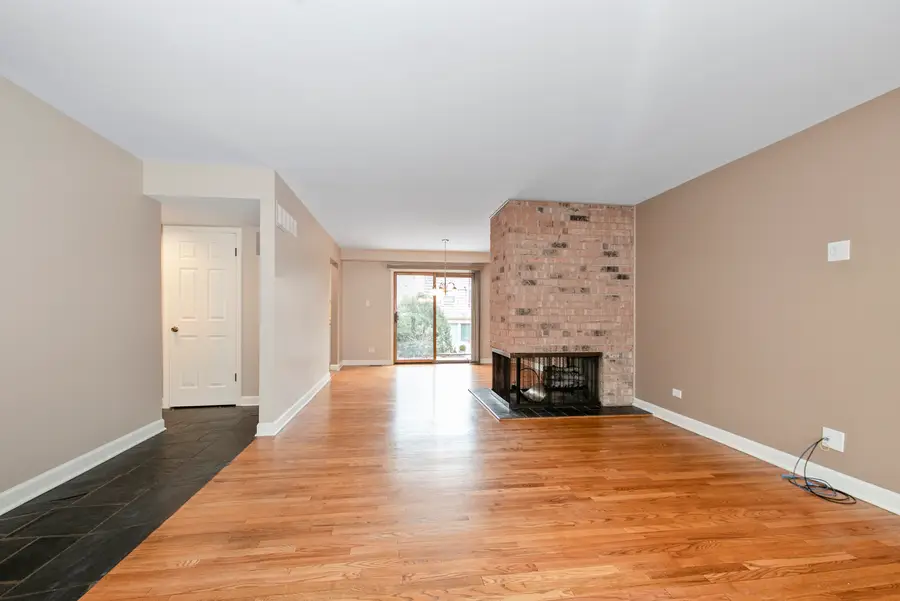 2S753 Avenue Orleans Avenue, Oak Brook, IL 60523 - #2