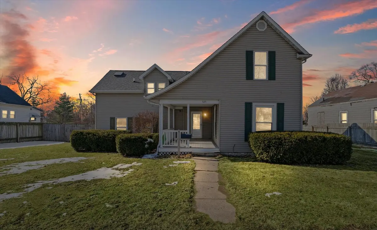 325 N Market Street, Hoopeston, IL 60942 - #1